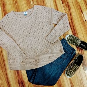 Old Navy Light Sweater☀️ Last Price Drop!